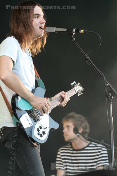 TAME IMPALA - 2013-07-07 - BELFORT - Presqu'ile du Malsaucy - 